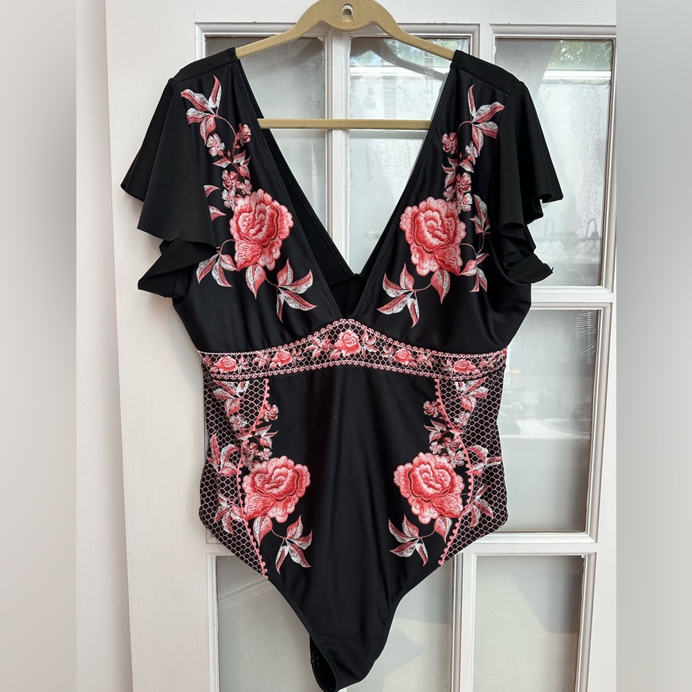 SHEIN Black & Pink Floral One Piece Swimsuit Cap Ruffle Sleeves Plus Size 3X 3XL - Picture 2 of 10